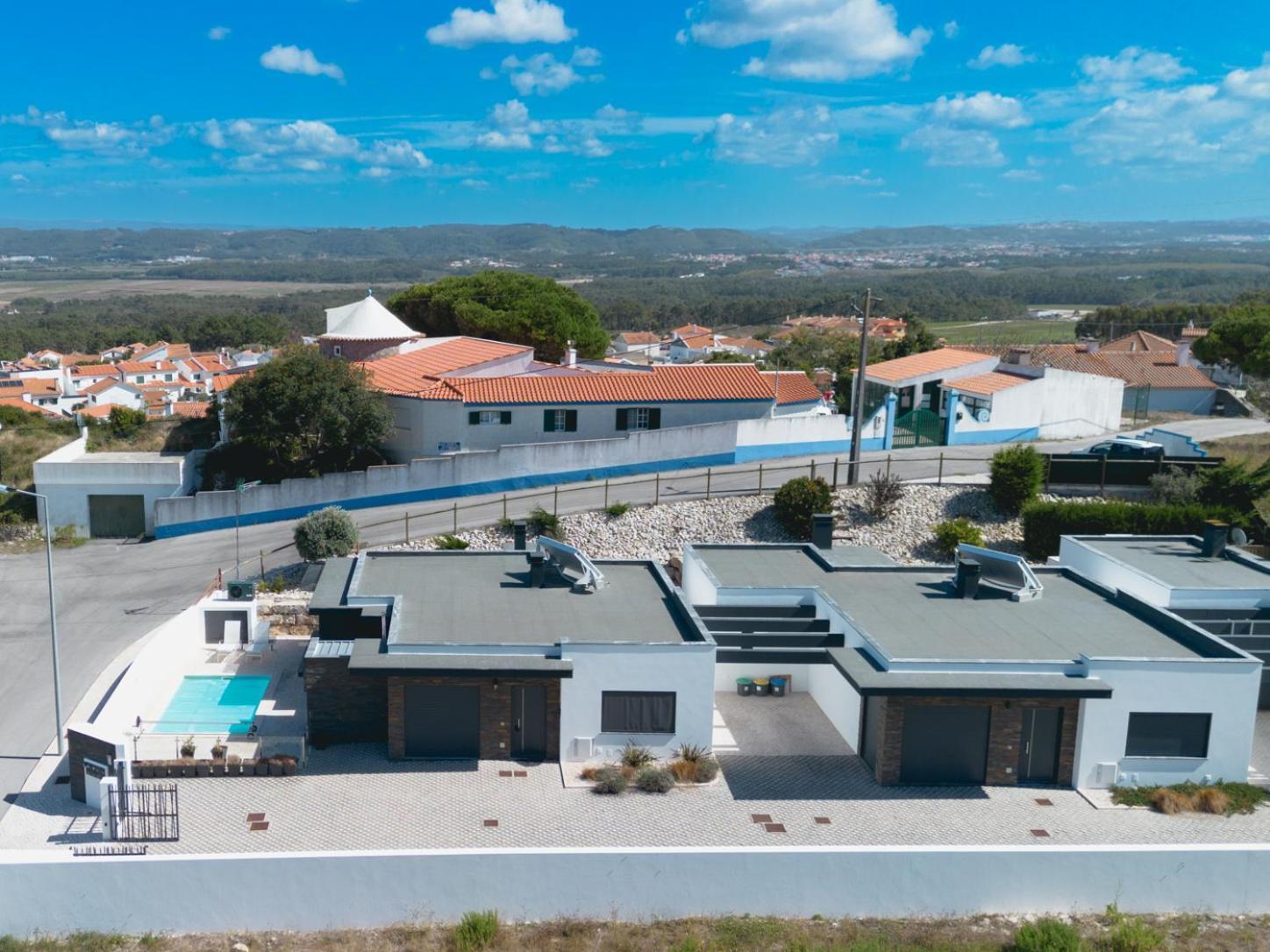 Cazenn Salir Do Porto - Holiday House Salir de Porto المظهر الخارجي الصورة